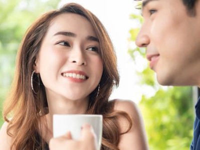 如何应对女友无法忘记前男友的问题（15个实用方法帮助女友摆脱前男友的阴影）