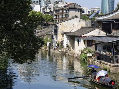 如何处理丈夫的外遇行为？（重建信任，重塑婚姻关系）