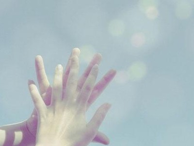 如何突破前任内心防御，重新在一起？（挽回爱情的秘诀、突破内心壁垒、创造新的未来）