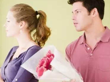 女人与离异男人恋爱的注意事项（细节决定成功，三思而后行）