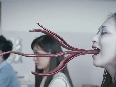 揭秘100%成功搭讪法女生的方法（如何用自信和幽默征服女神）