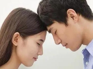 如何成功挽回分手后的男友？（15个实用方法，让你赢回他的心）