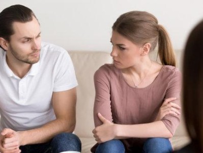 夫妻如何解决沟通障碍，保持温馨关系