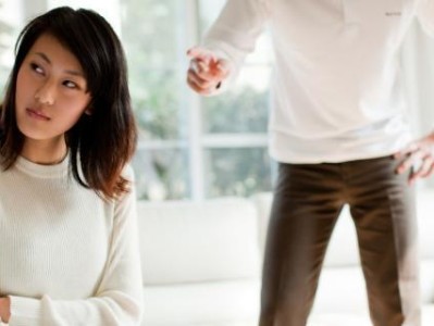 如何摆脱以和男友吵架总爱说分手的习惯（学会沟通，不轻言放弃）