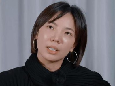 “离婚女方狠招，第三年的生活变化！”（逆境中求生存，寻找新出路！）